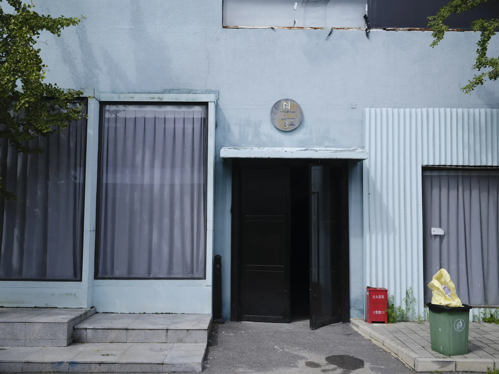 两层高大白棚场地实景 5